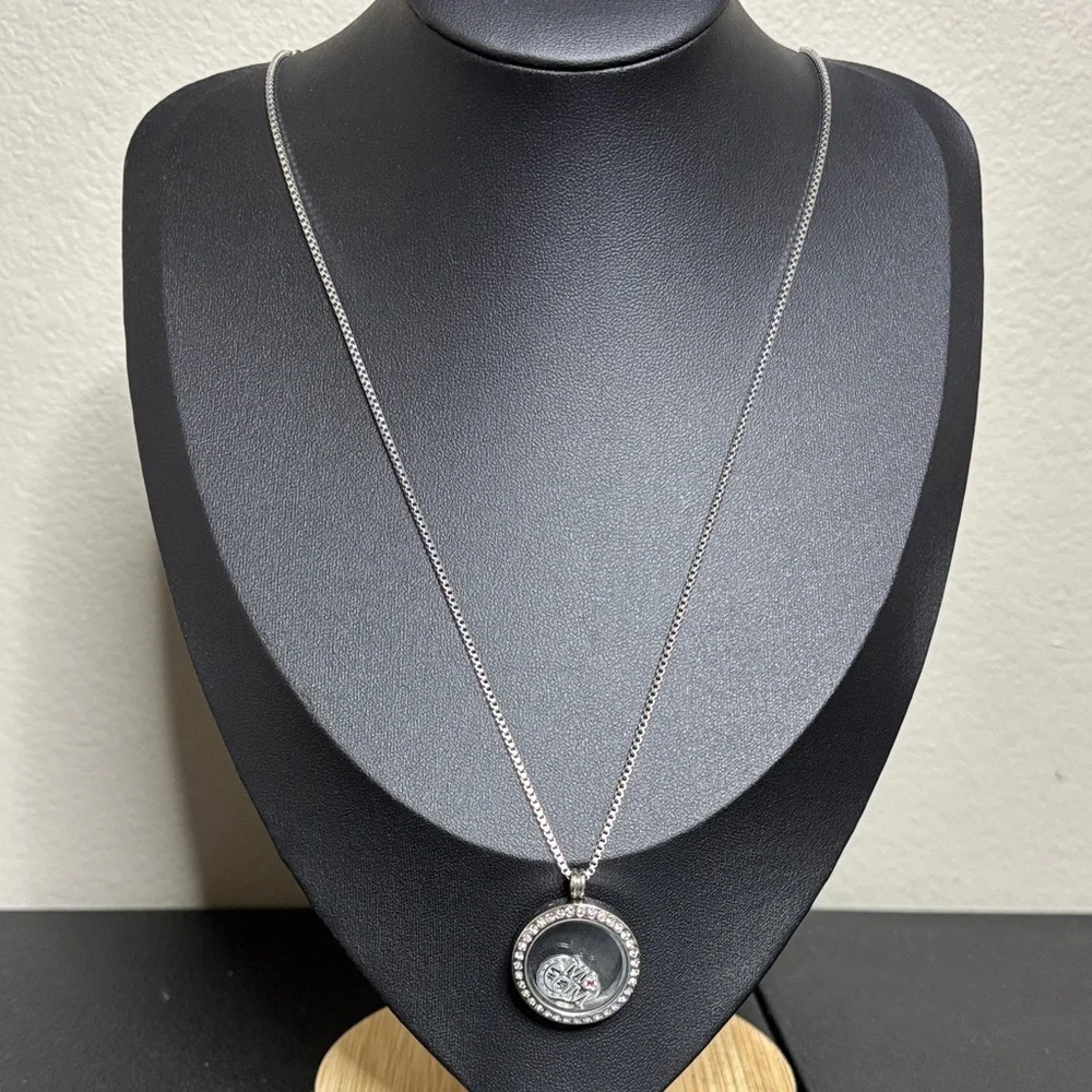 IBB Floating Charm #1 Mom Pendant Stainless Steel Charm Round Necklace